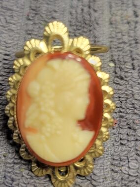 BUNDLE SALE ITEM...CAMEO Gold-Tone Orange and Cream Scarf Ring